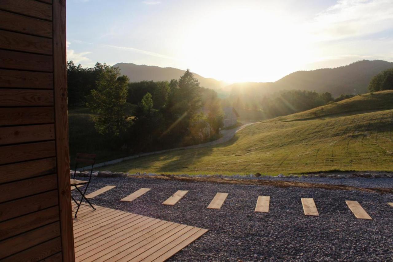 Hotel Hiska-Glamping à Ajdovščina Extérieur photo