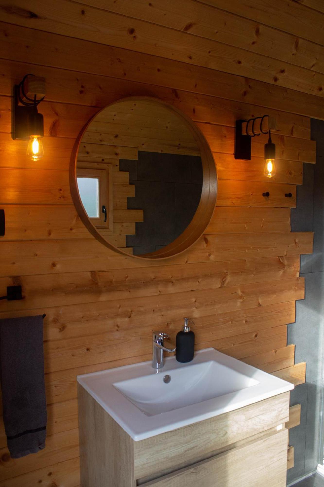 Hotel Hiska-Glamping à Ajdovščina Extérieur photo