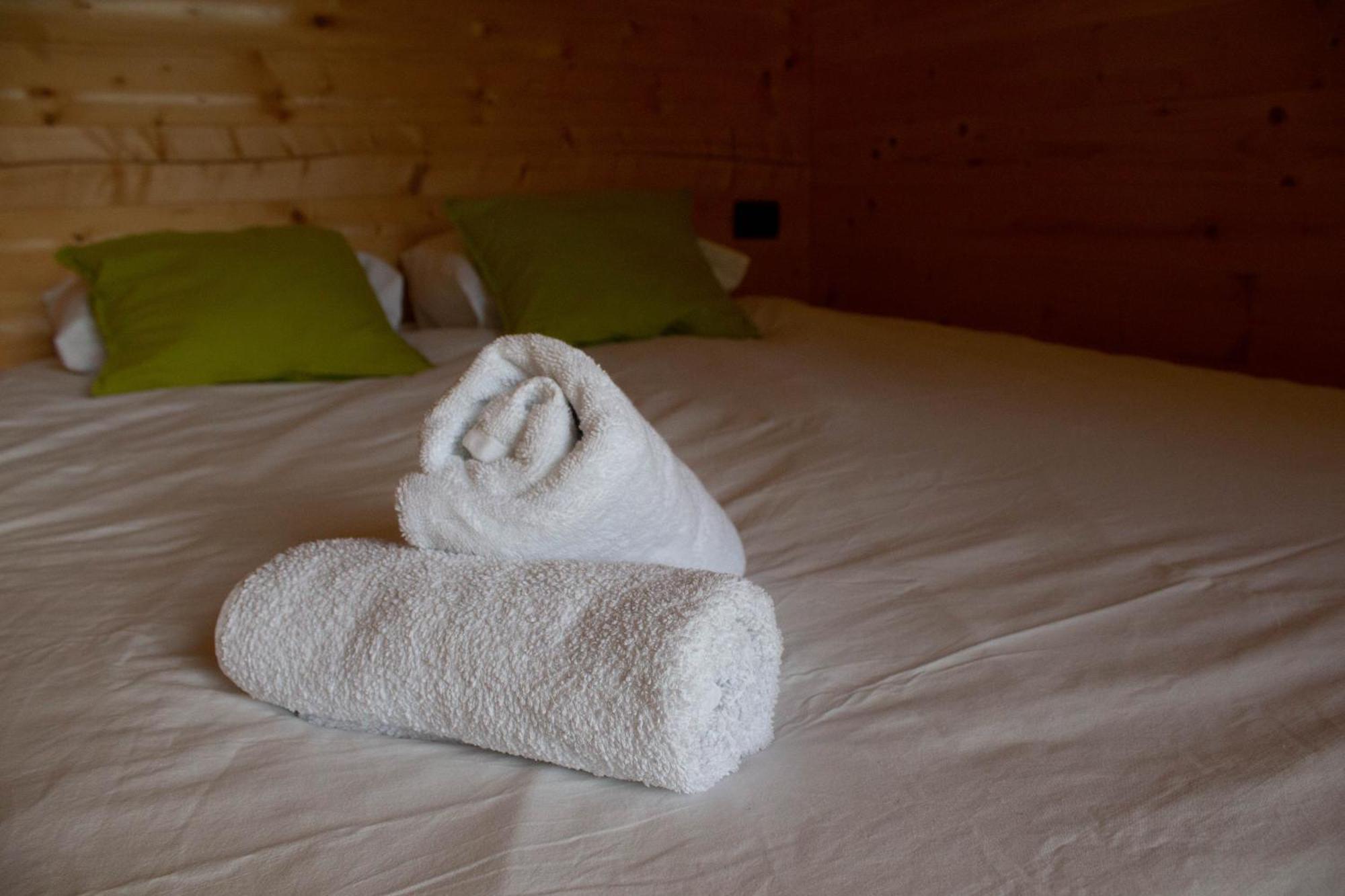 Hotel Hiska-Glamping à Ajdovščina Extérieur photo